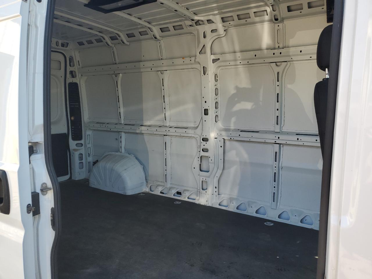 2025 Ram Promaster 2500 2500 High VIN: 3C6LRVDG5SE509509 Lot: 70899055
