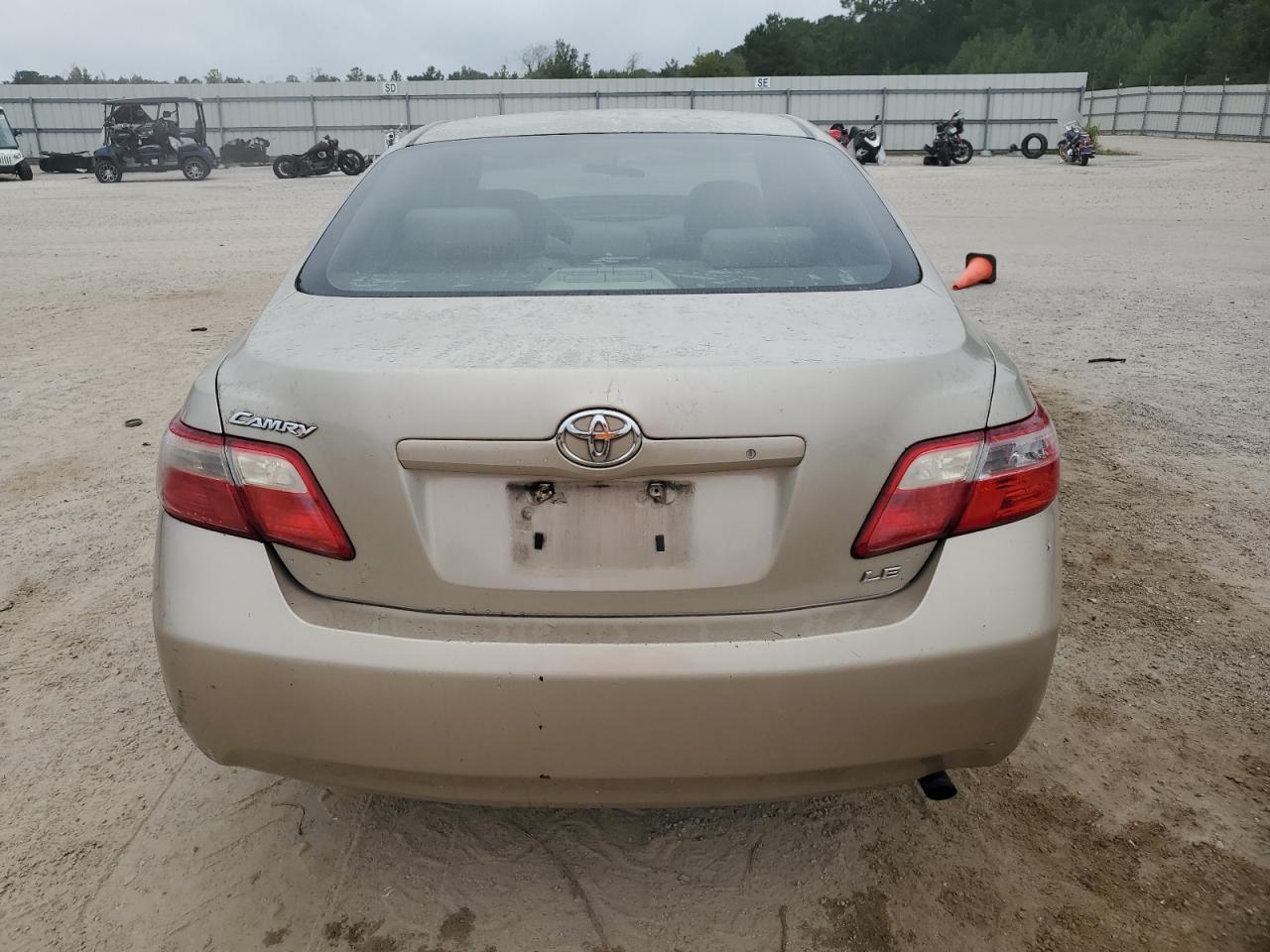 2007 Toyota Camry Ce VIN: 4T1BE46K27U139085 Lot: 80354305
