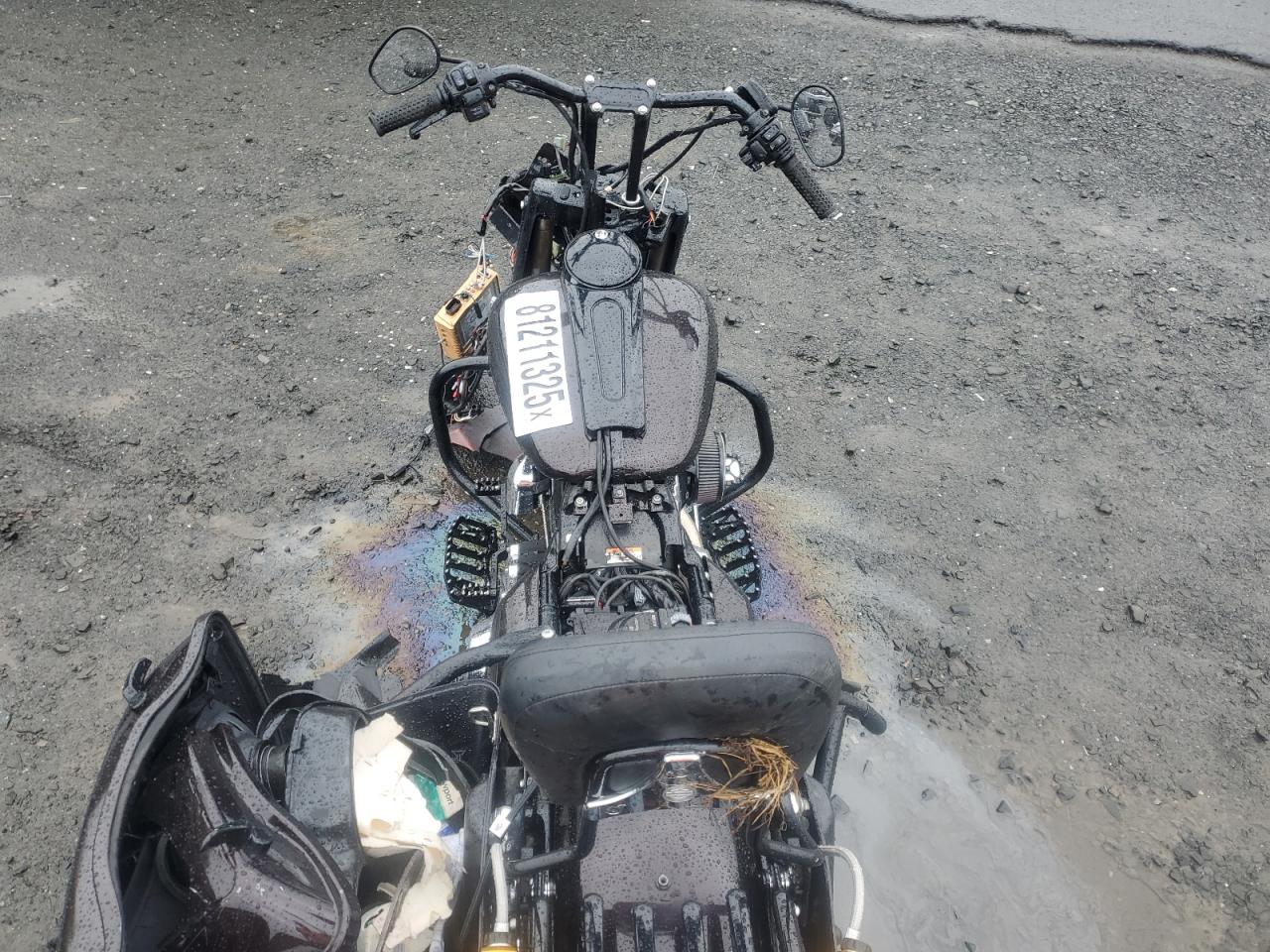 2011 Harley-Davidson Flhx VIN: 1HD1KB418BB624387 Lot: 81211325