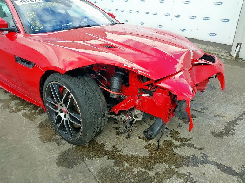 2019 JAGUAR F-TYPE V6 CHEQUERED FLAG 