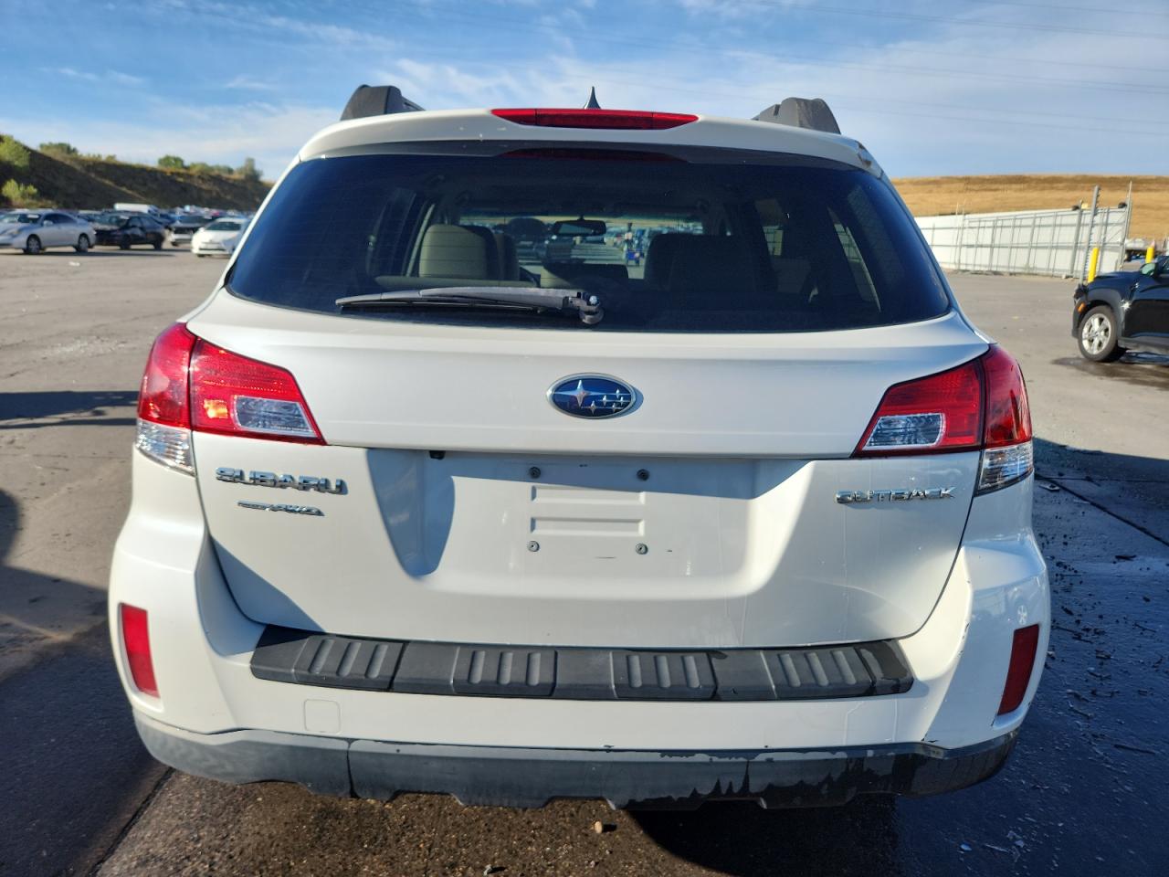 2014 Subaru Outback 2.5I Limited VIN: 4S4BRCLC6E3290882 Lot: 81485195