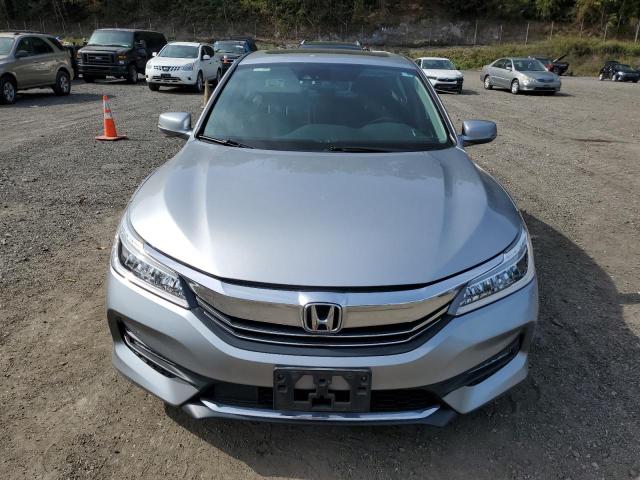Седаны HONDA ACCORD 2016 Серебристый