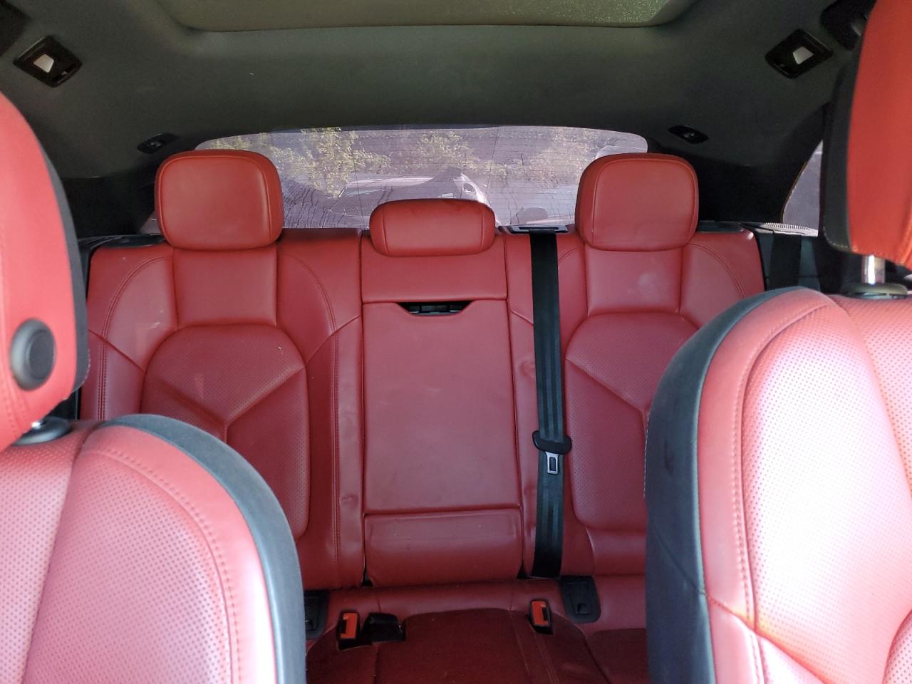 2019 Porsche Macan S VIN: WP1AB2A54KLB33266 Lot: 80274475