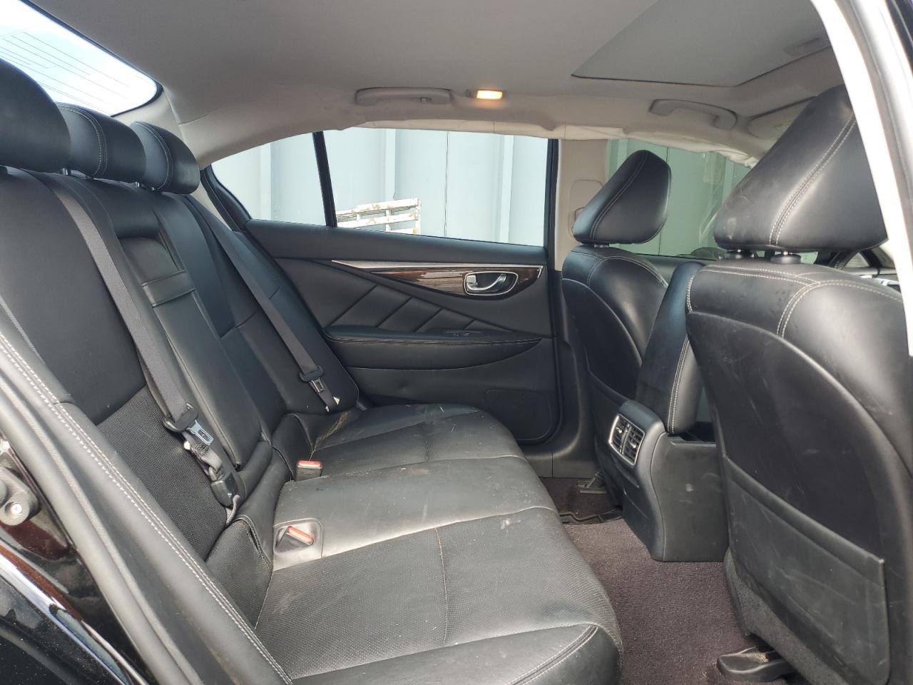 2018 Infiniti Q50 Luxe VIN: JN1EV7AP1JM590329 Lot: 91215465