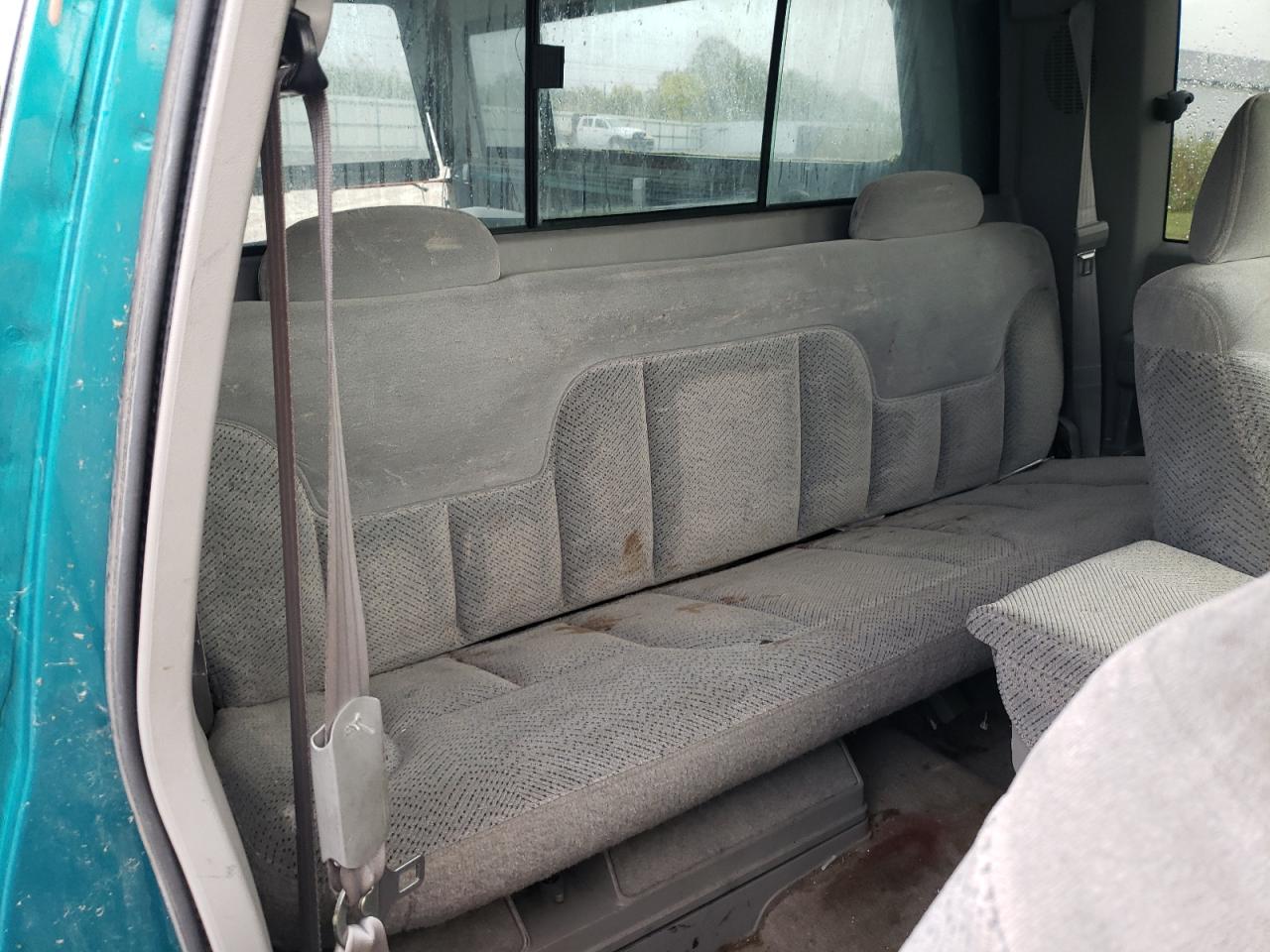 1995 Chevrolet Gmt-400 C2500 VIN: 1GCGC29N8SE168605 Lot: 82057915