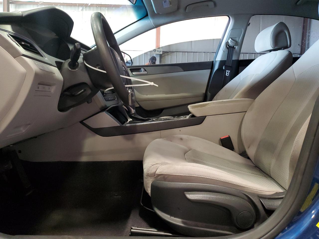 2015 Hyundai Sonata Se VIN: 5NPE24AF3FH219721 Lot: 70650165