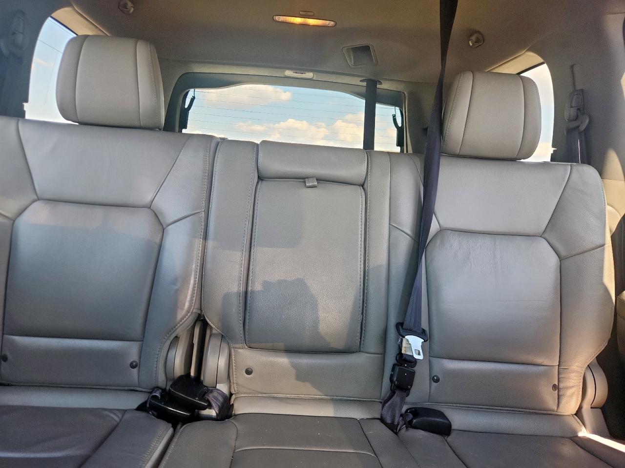 2015 Honda Pilot Exl VIN: 5FNYF3H56FB003692 Lot: 81833905