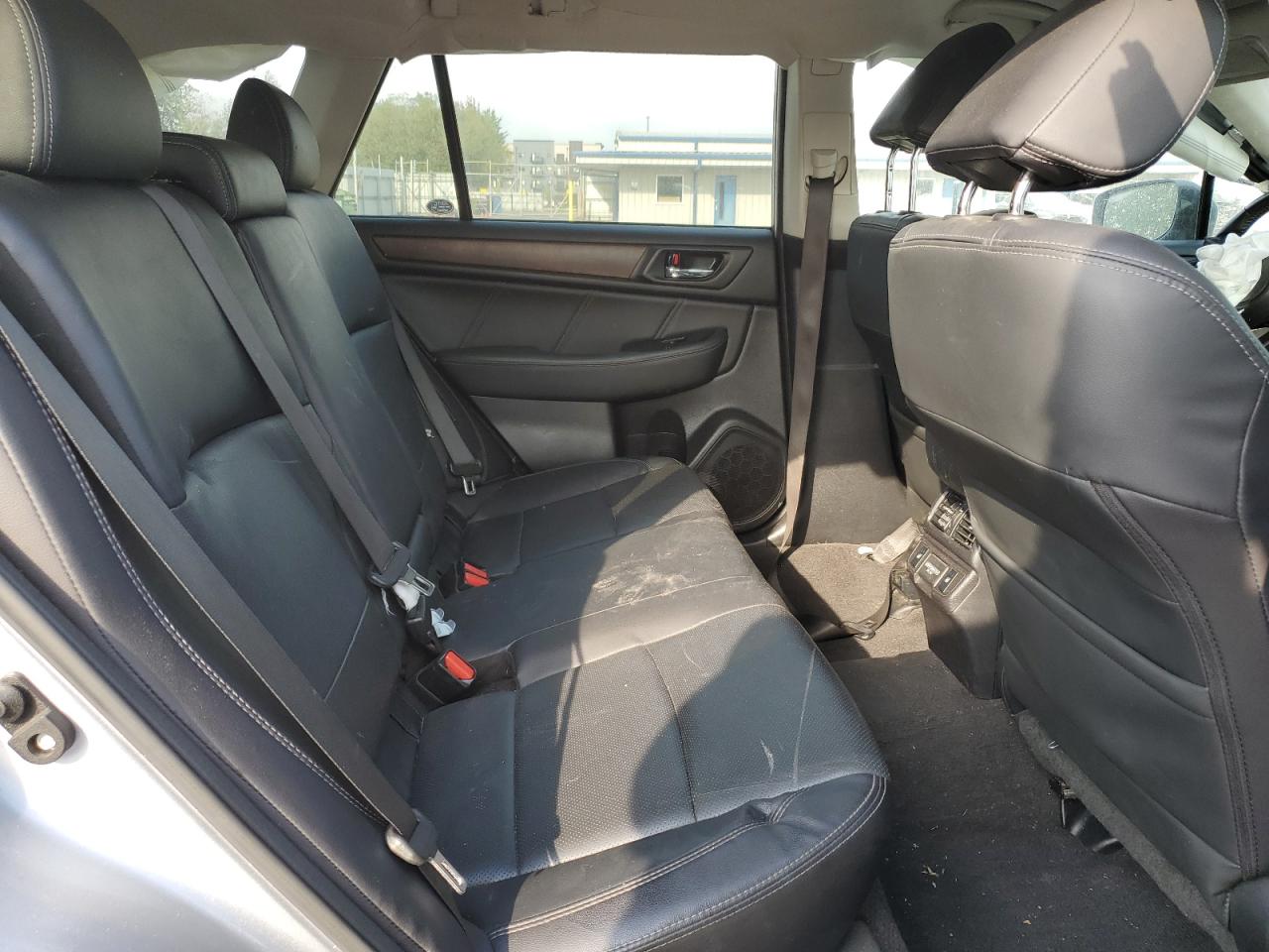 2018 Subaru Outback 2.5I Limited VIN: 4S4BSANC6J3219150 Lot: 71657315