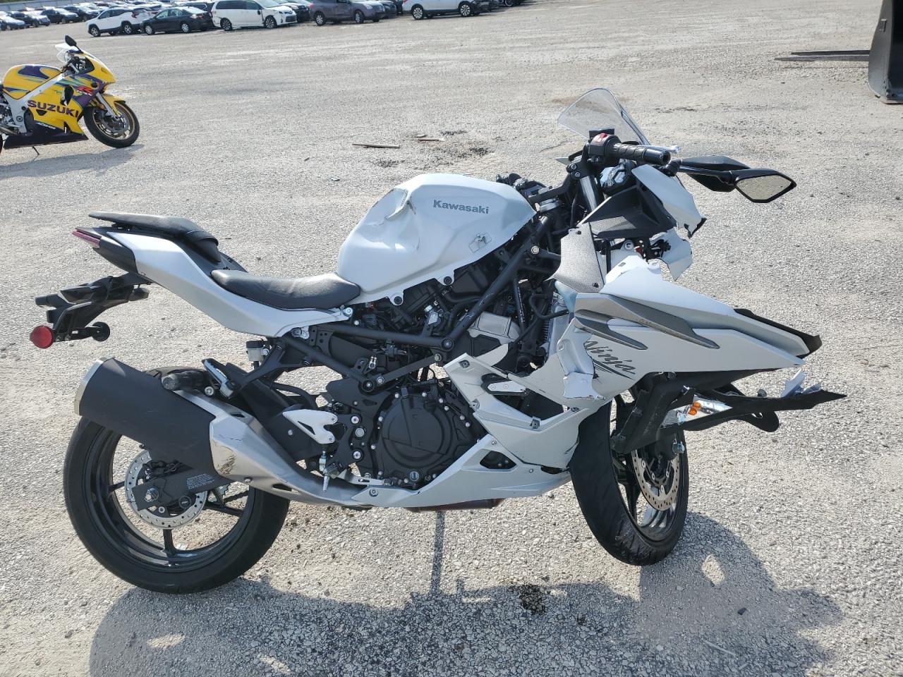 2025 Kawasaki Ex500 H