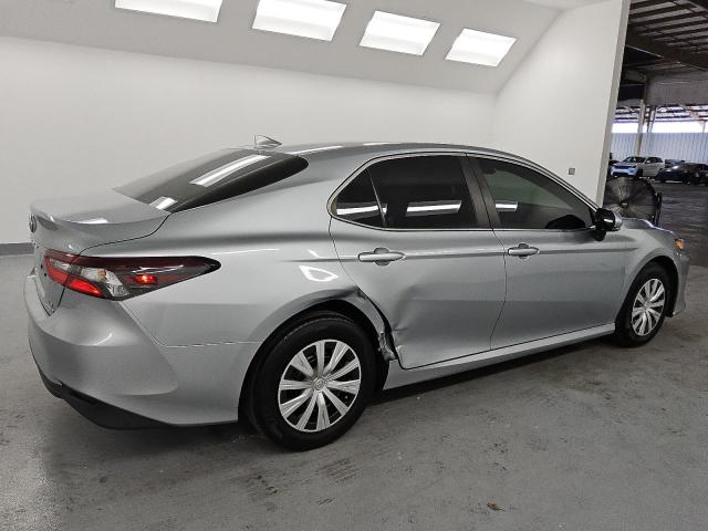  TOYOTA CAMRY 2023 Серебристый