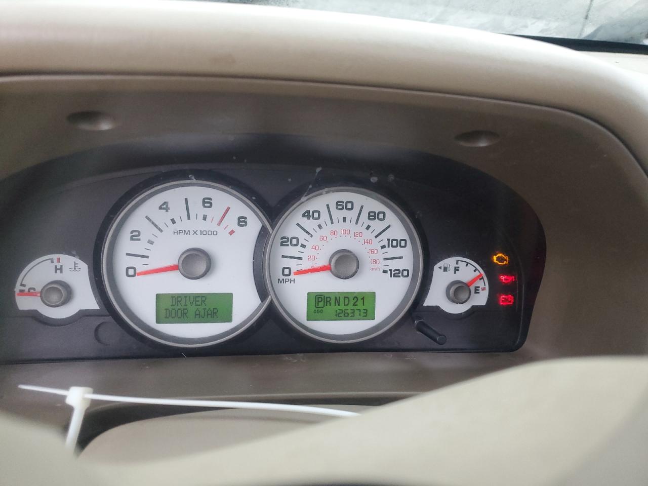2005 Ford Escape Limited VIN: 1FMCU94165KC72701 Lot: 84200915