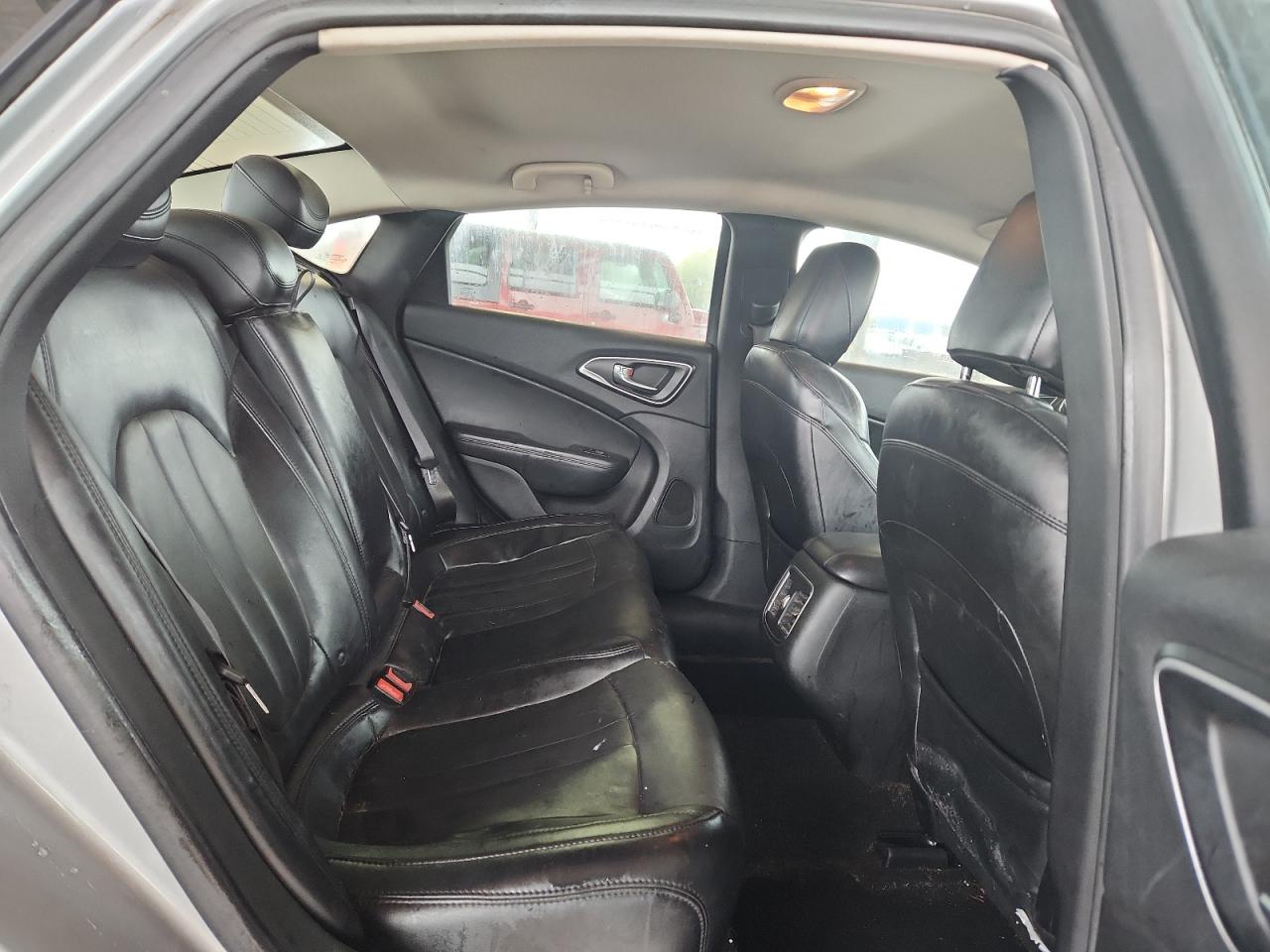 2015 Chrysler 200 C VIN: 1C3CCCCG4FN501620 Lot: 71804385