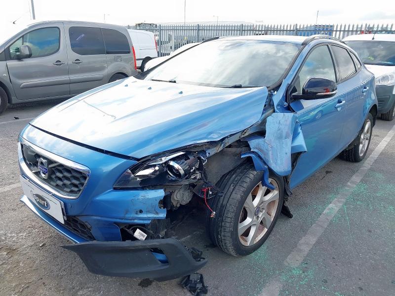 2014 VOLVO V40 CROSS COUNTRY LUX NAV  for sale at Copart CHESTER