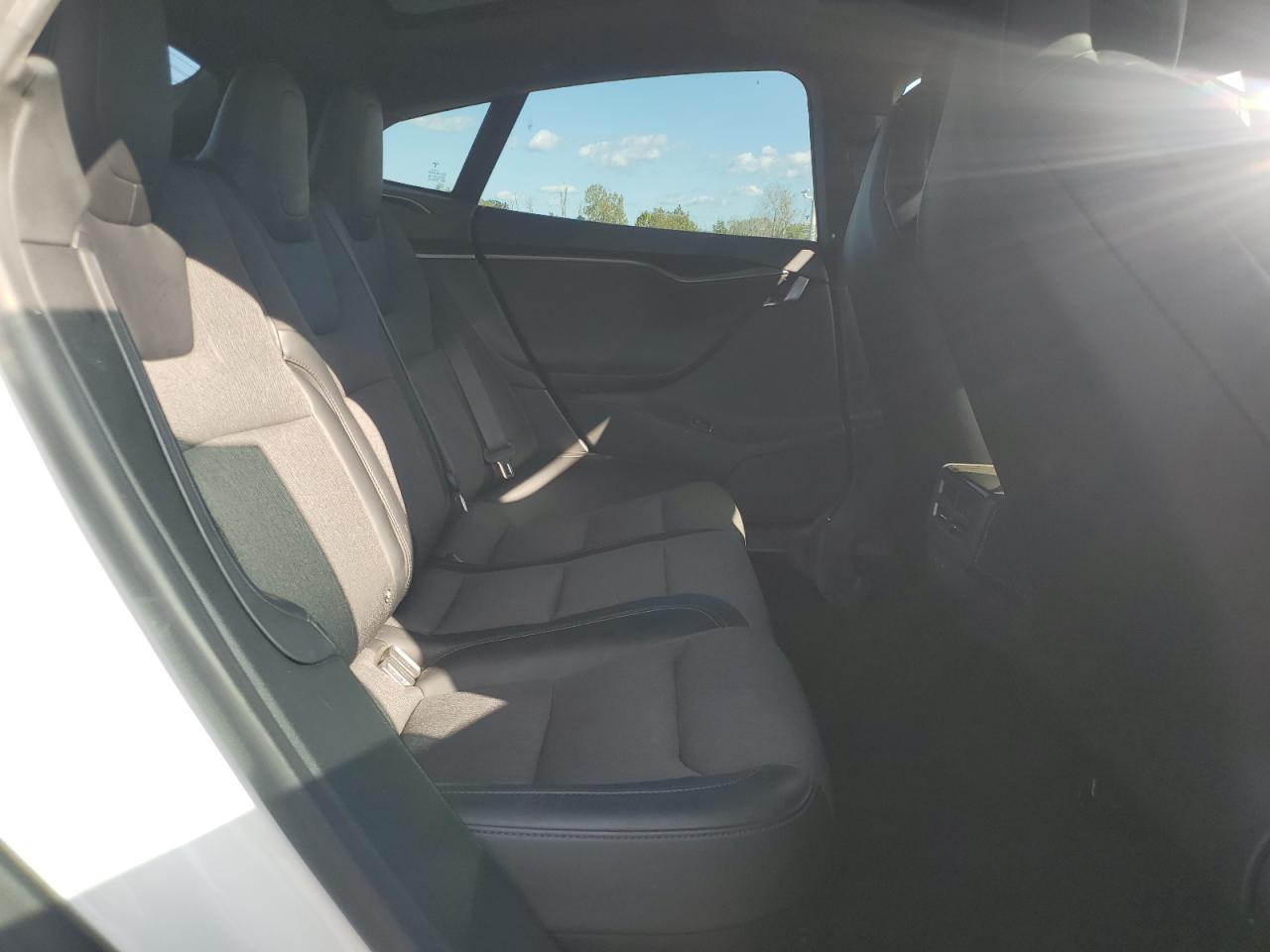 2018 Tesla Model S VIN: 5YJSA1E28JF256900 Lot: 81492995