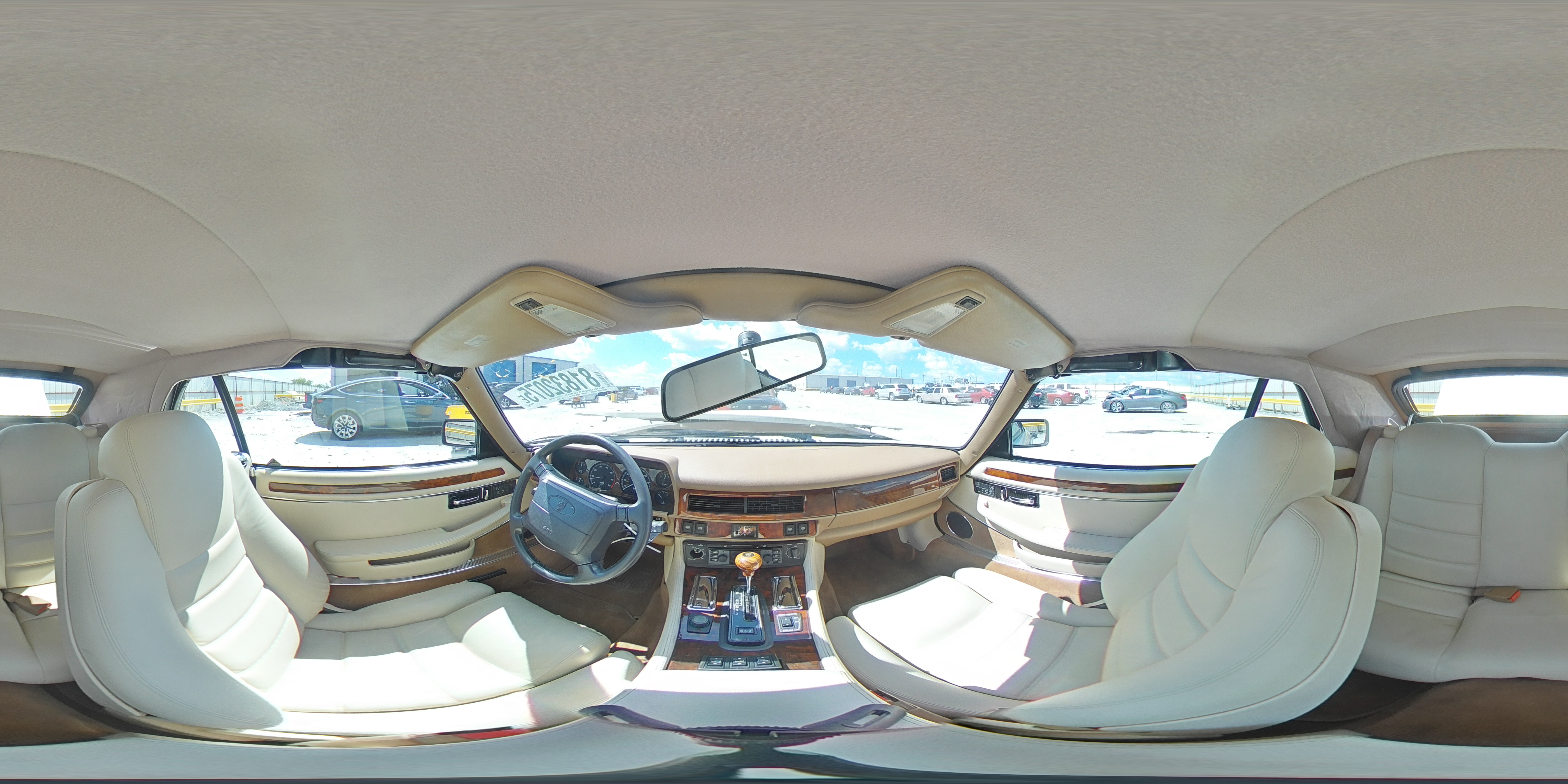 1995 Jaguar Xjs 2+2 VIN: SAJNX2743SC197920 Lot: 81832075