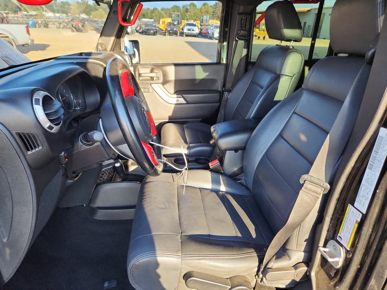 2012 Jeep Wrangler Unlimited Sahara VIN: 1C4BJWEG7CL122596 Lot: 81861315