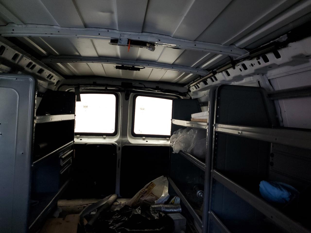 2017 Chevrolet Express G2500 VIN: 1GCWGAFF6H1113500 Lot: 84738435