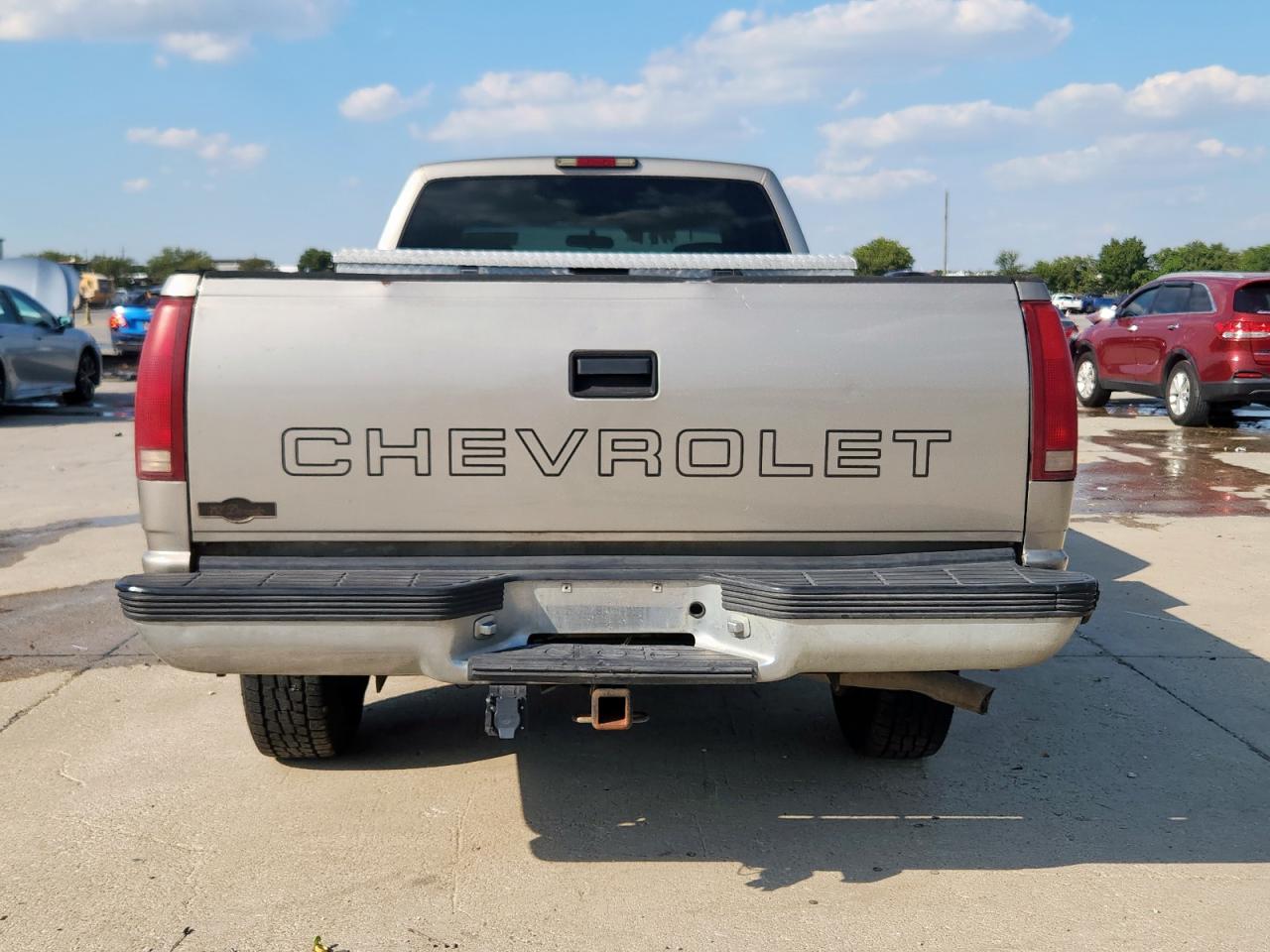1999 Chevrolet Gmt-400 C3500 VIN: 1GCGC33RXXF058867 Lot: 84371105