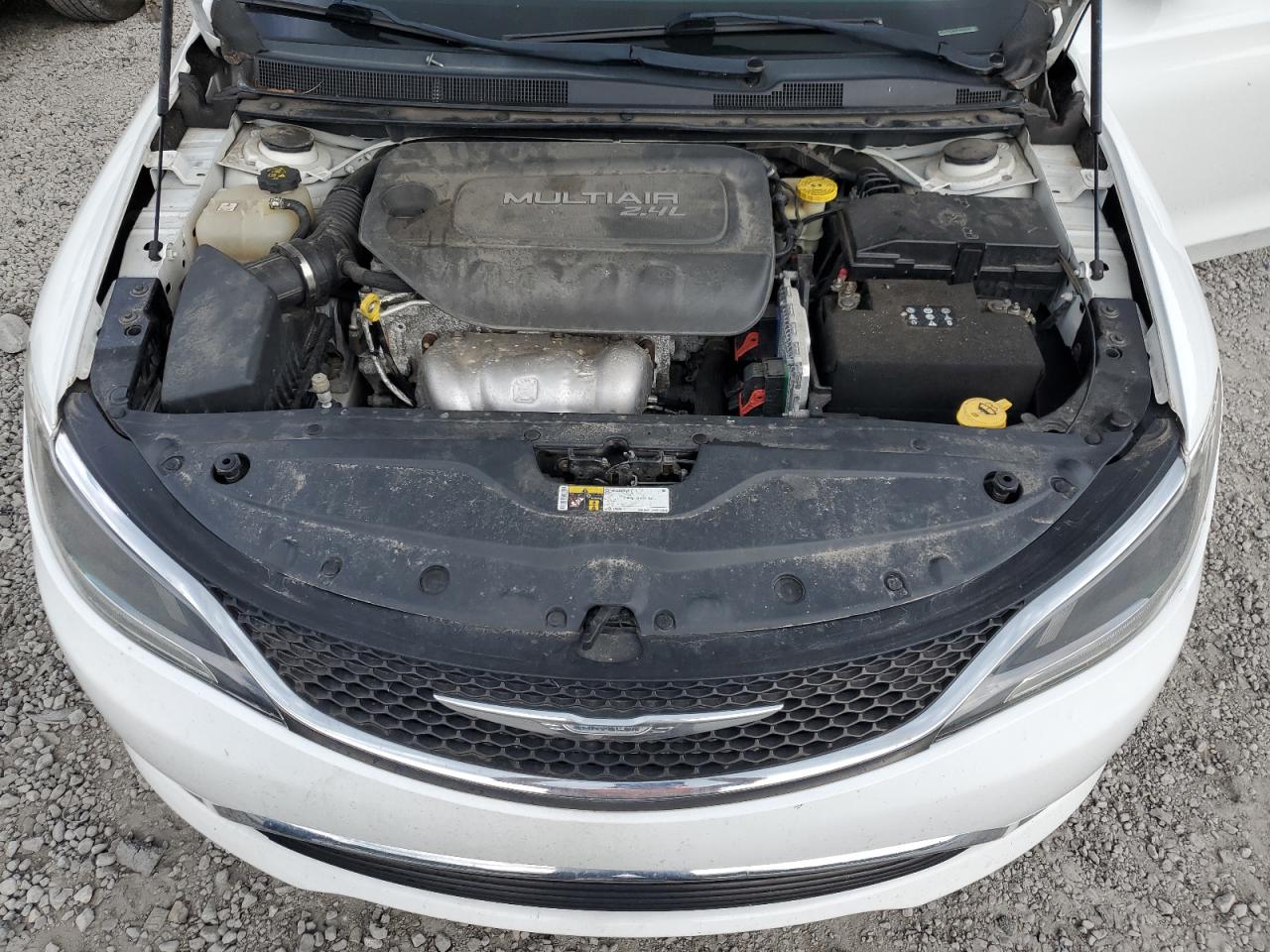 2015 Chrysler 200 Limited VIN: 1C3CCCABXFN688935 Lot: 81868995