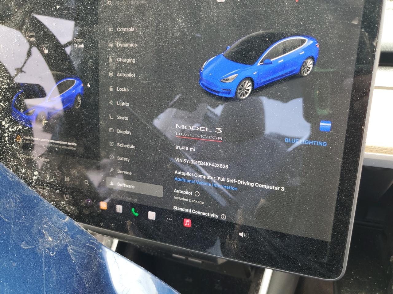 2019 Tesla Model 3 VIN: 5YJ3E1EB4KF433825 Lot: 90700625