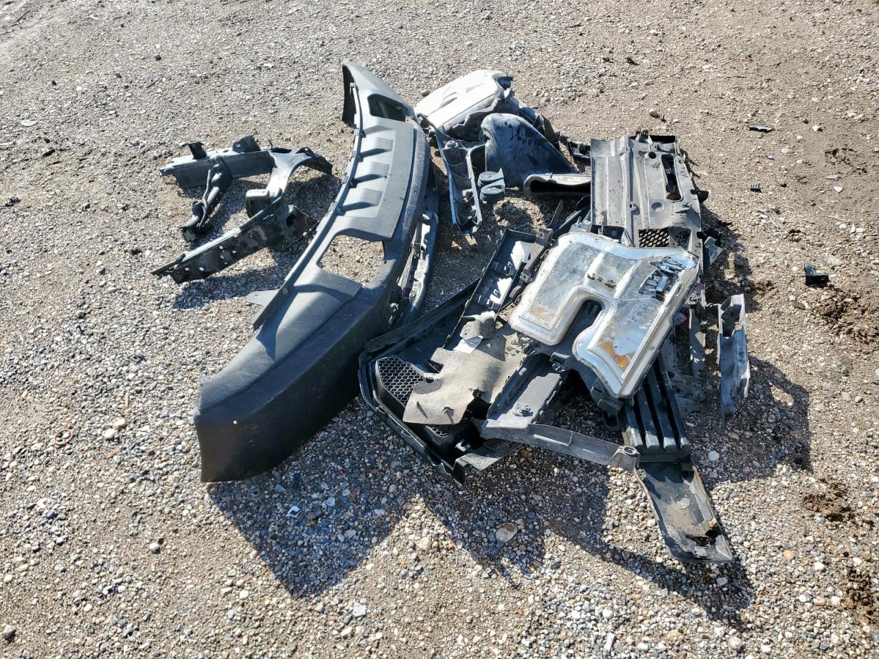 2017 Ford F150 Super Cab VIN: 1FTFX1EF3HKC76570 Lot: 82117855