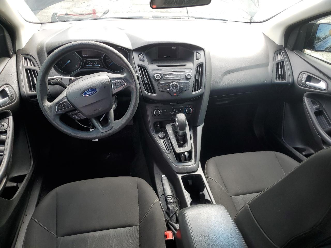 2017 Ford Focus Se VIN: 1FADP3K21HL241546 Lot: 81568885