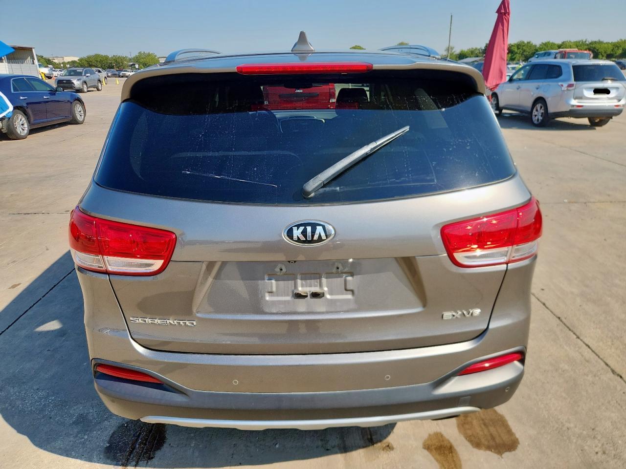 2016 Kia Sorento Ex VIN: 5XYPH4A52GG135235 Lot: 80185135