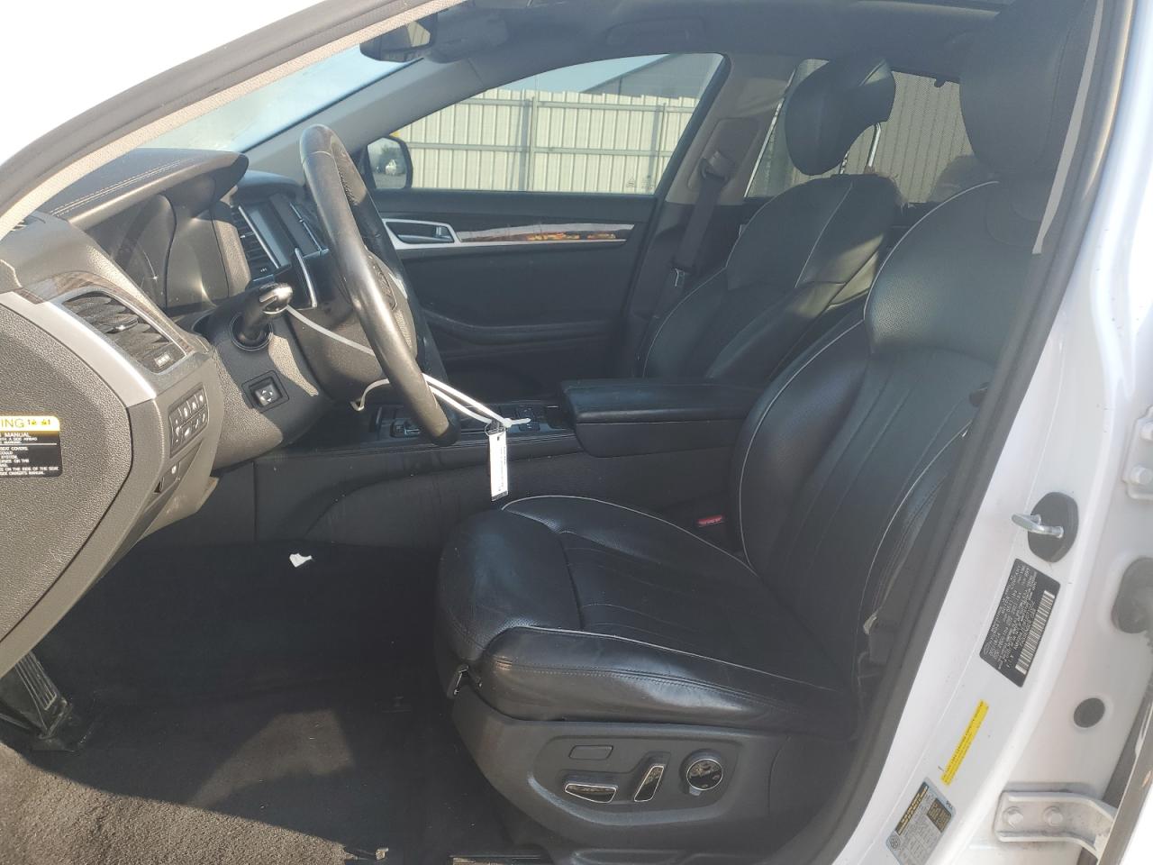 2015 Hyundai Genesis 3.8L VIN: KMHGN4JE0FU071052 Lot: 80308415