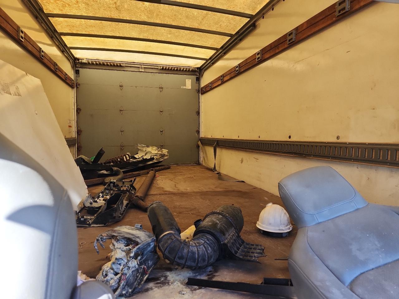 2009 Ford Econoline E350 Super Duty Cutaway Van VIN: 1FDWE35L79DA44952 Lot: 84244025