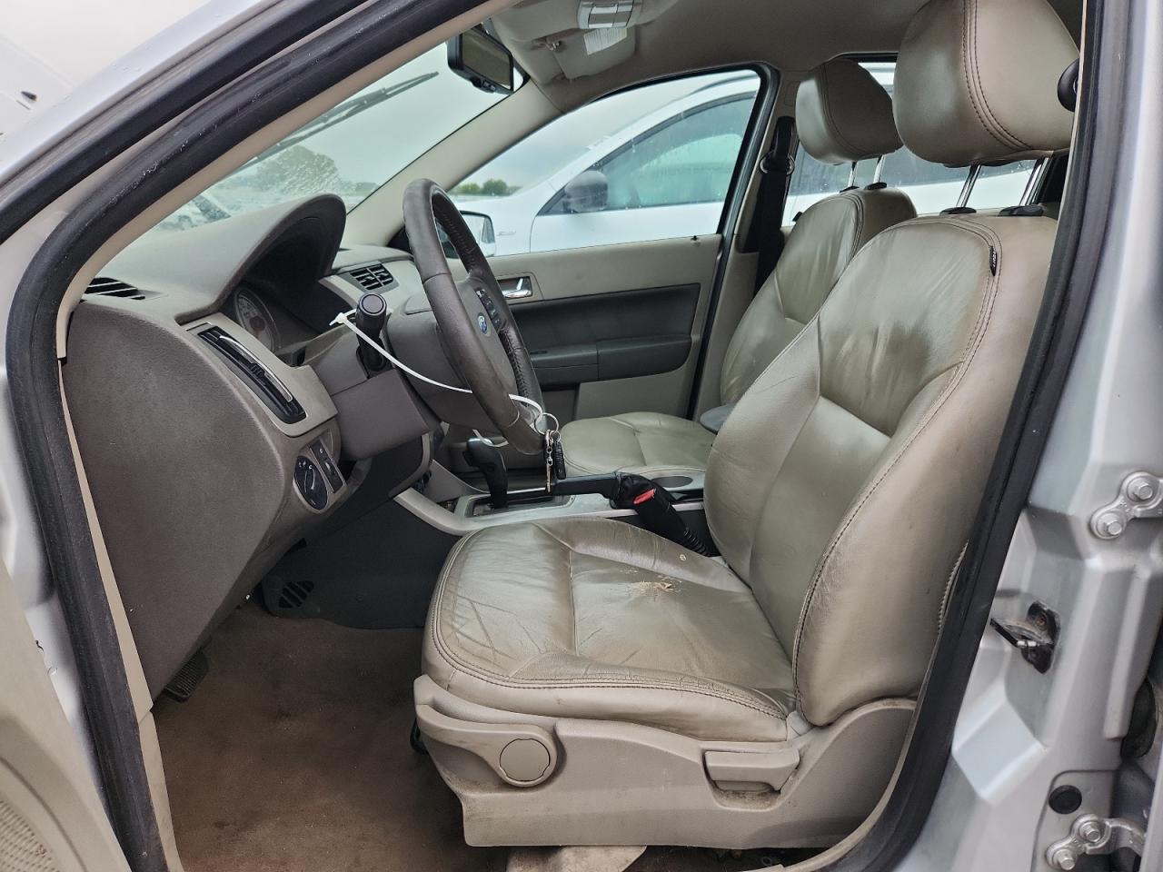 2010 Ford Focus Sel VIN: 1FAHP3HN8AW194989 Lot: 81150665