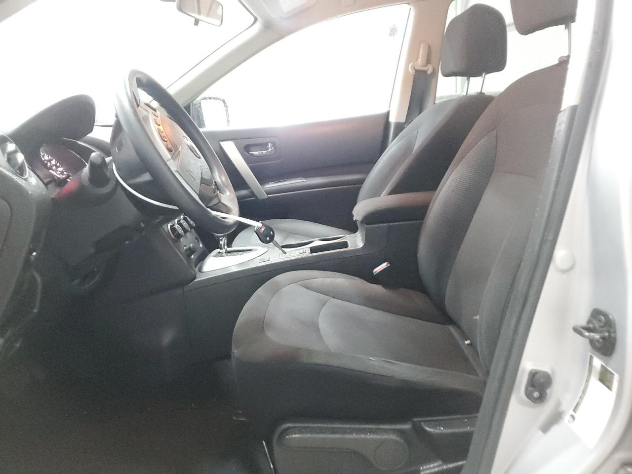 2015 Nissan Rogue Select S VIN: JN8AS5MT8FW663956 Lot: 80991235