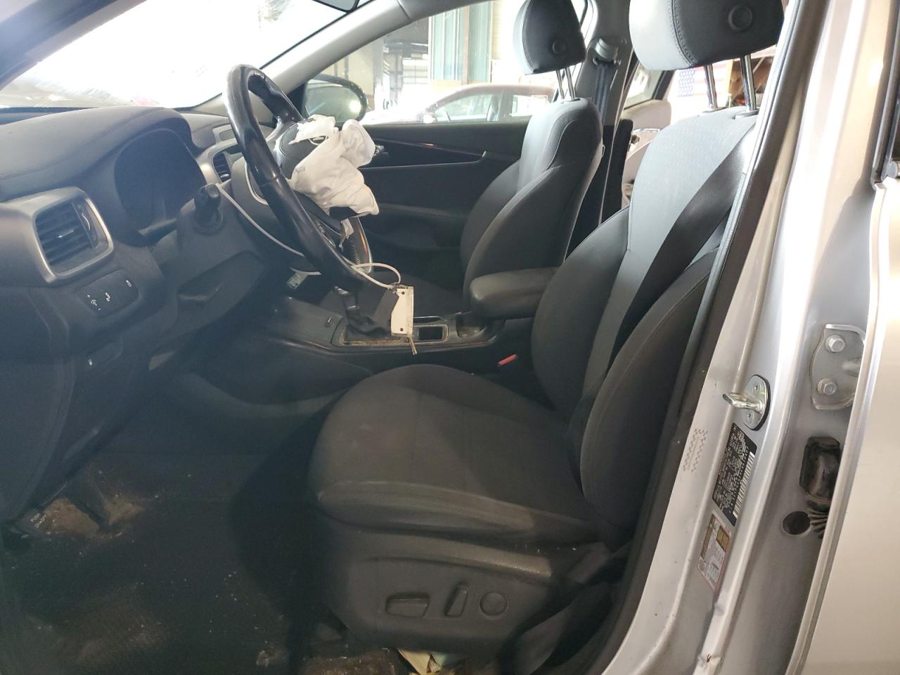 2019 Kia Sorento Lx VIN: 5XYPG4A59KG610407 Lot: 80353605