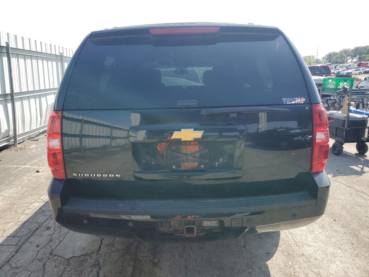 2014 Chevrolet Suburban K1500 Lt VIN: 1GNSKJE74ER233873 Lot: 71988195