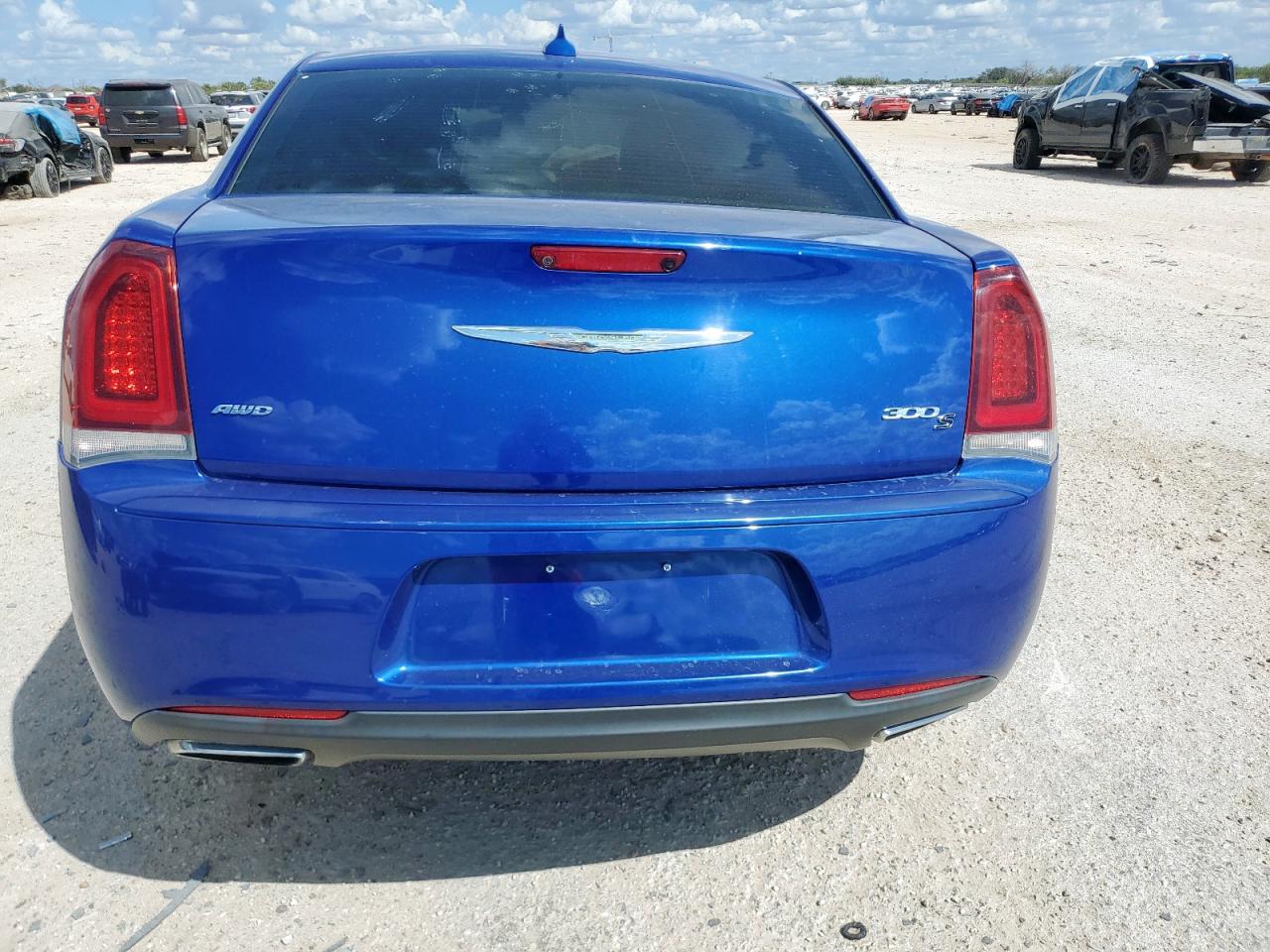 2018 Chrysler 300 S VIN: 2C3CCAGG1JH192382 Lot: 83805035