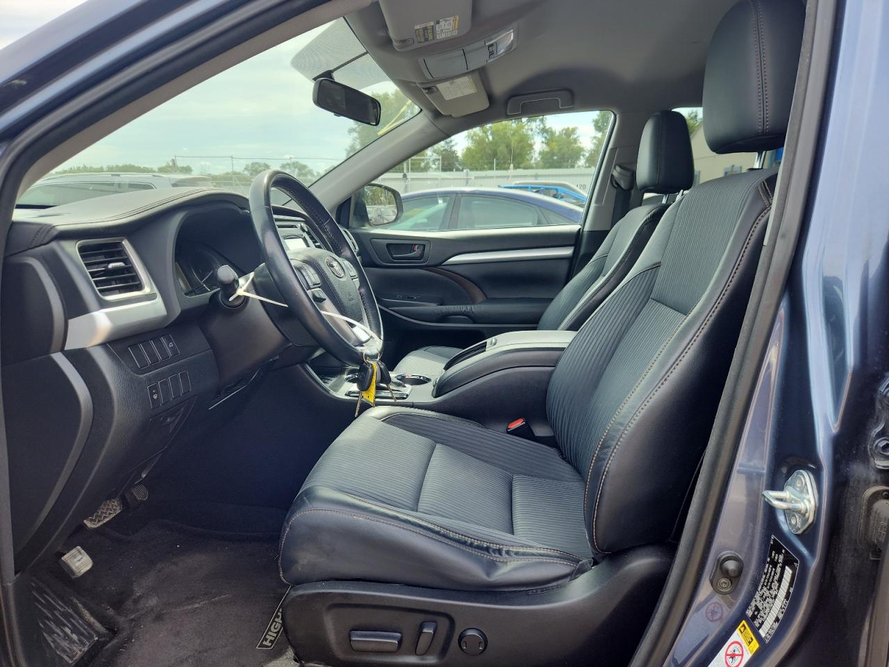 2015 Toyota Highlander Le VIN: 5TDBKRFH7FS185139 Lot: 83889355