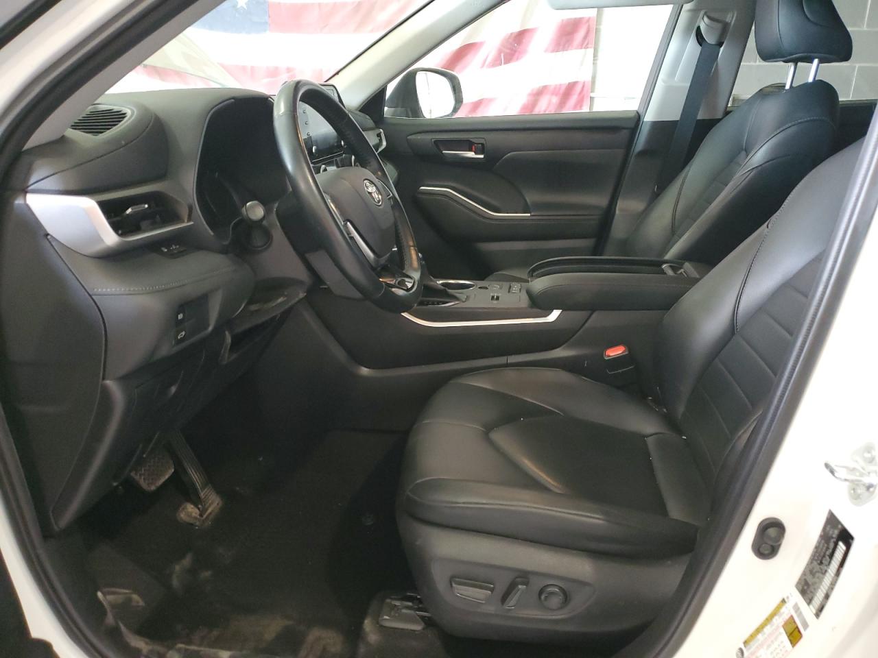 2021 Toyota Highlander Hybrid Xle VIN: 5TDGBRCH5MS516310 Lot: 84570365