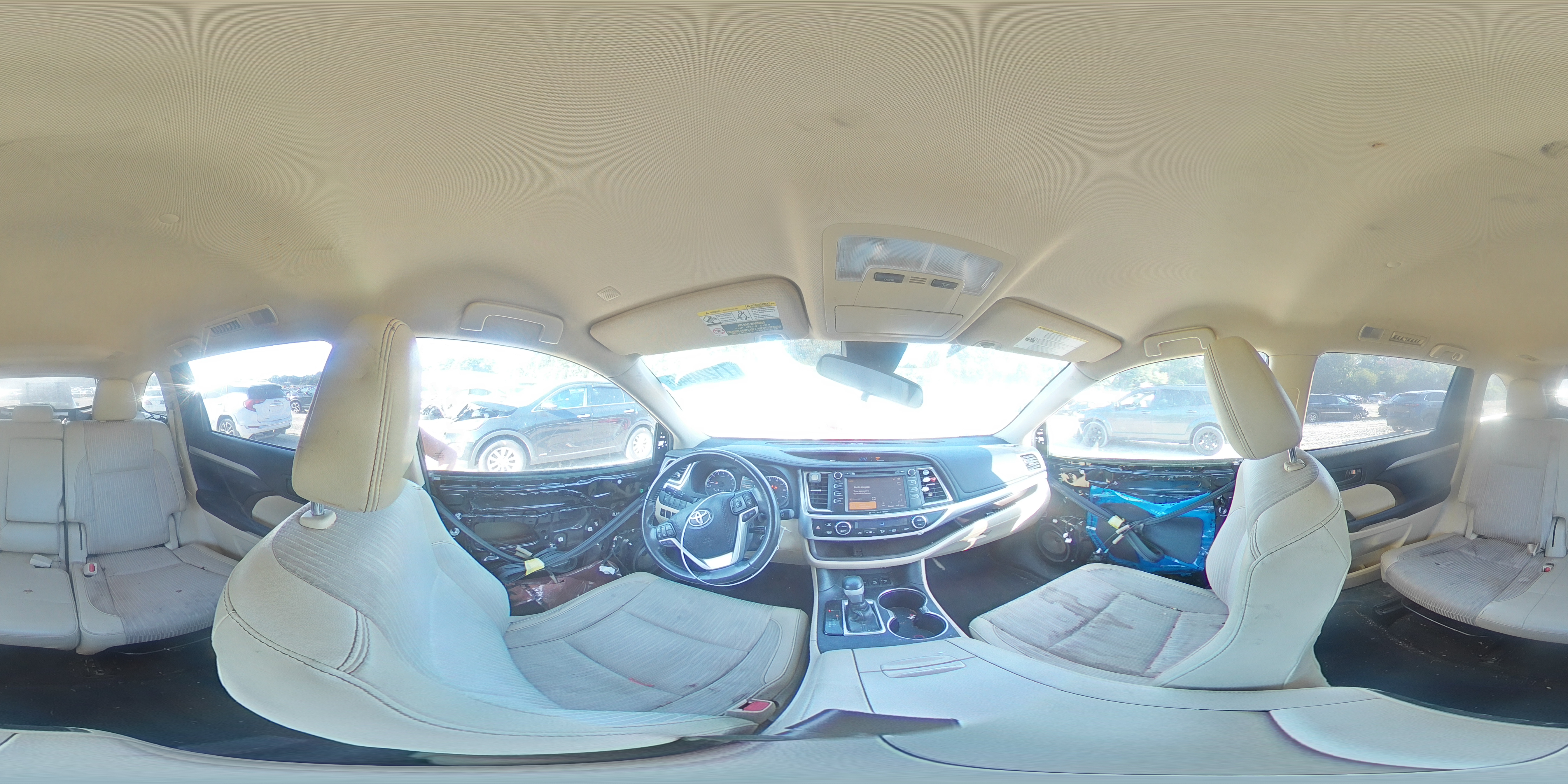 2019 Toyota Highlander Le VIN: 5TDBZRFH5KS709233 Lot: 71224945