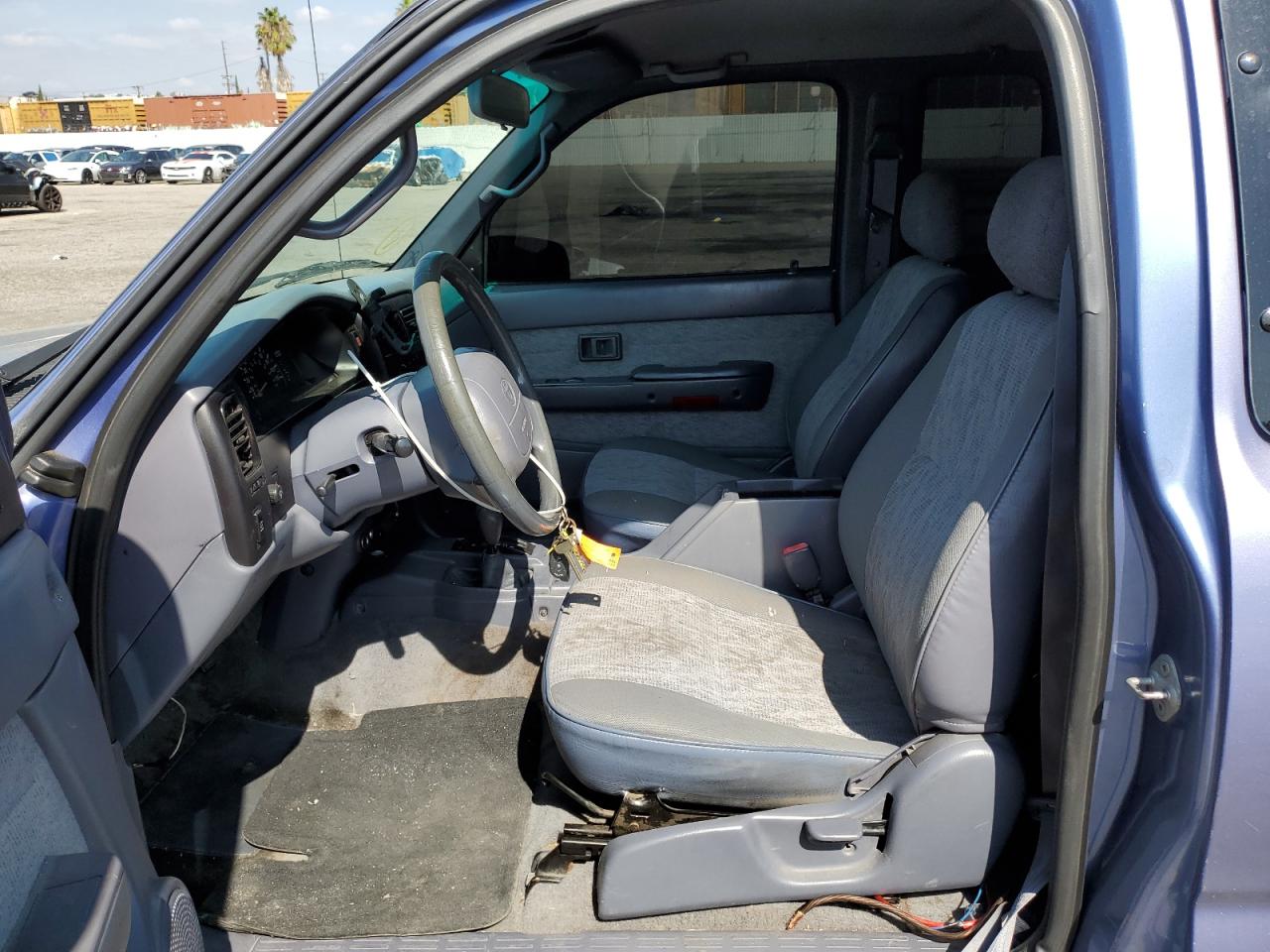 1999 Toyota Tacoma Xtracab VIN: 4TAWN72N3XZ532874 Lot: 84284865