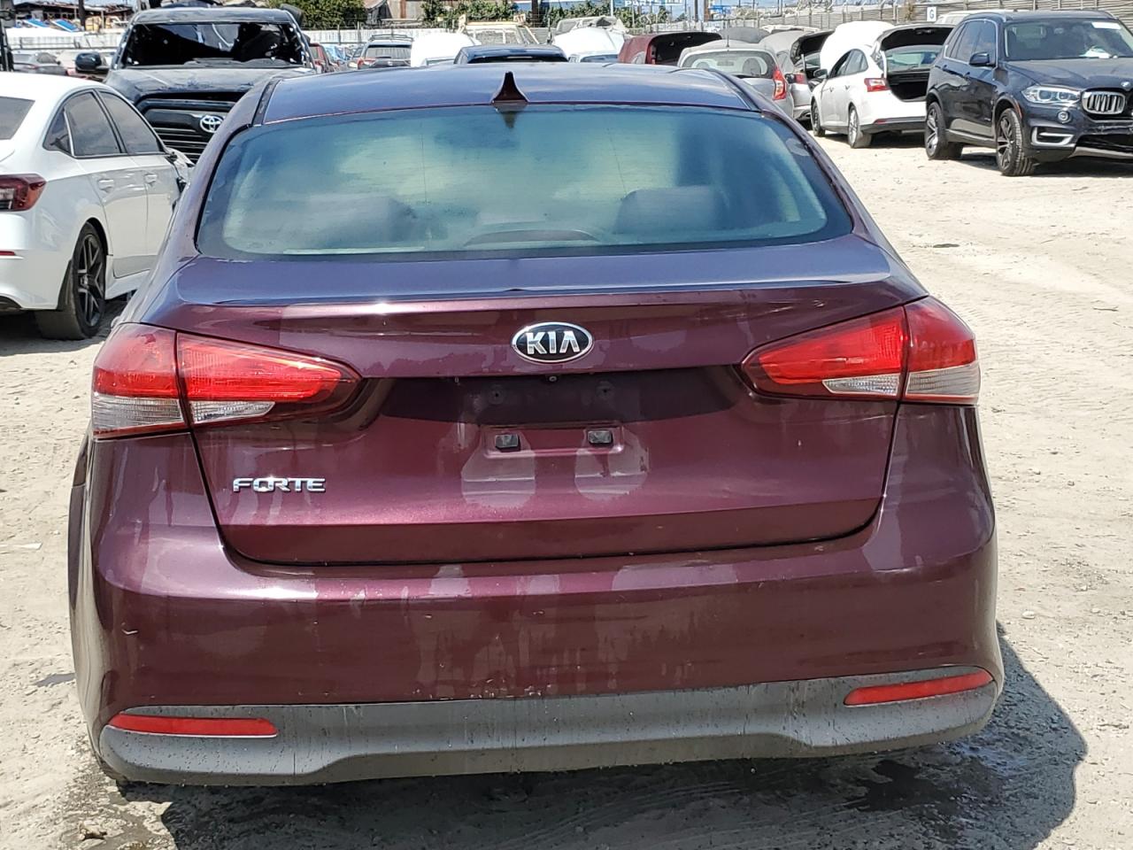 2017 Kia Forte Lx VIN: 3KPFL4A75HE013351 Lot: 70925875