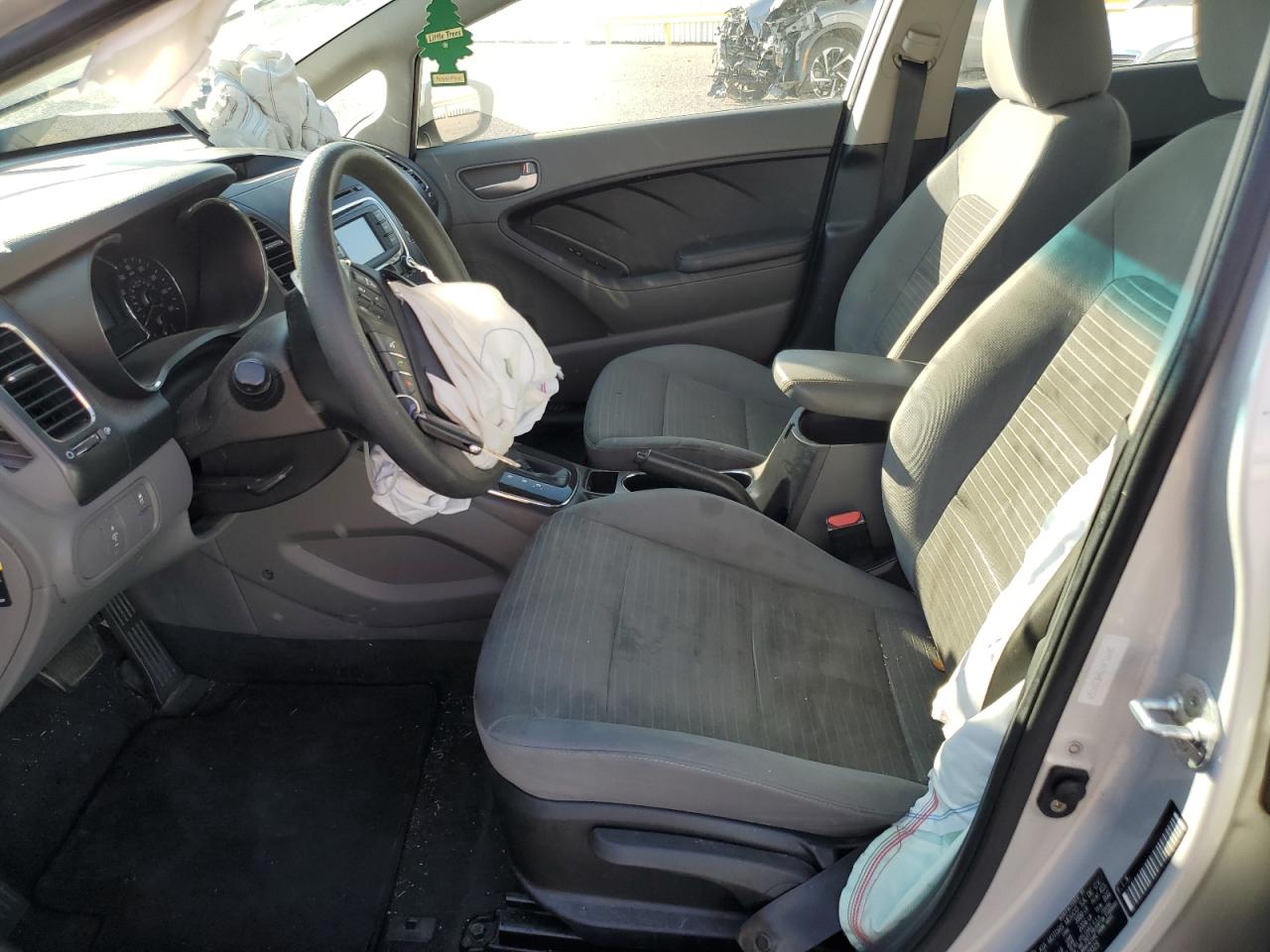 2017 Kia Forte Lx VIN: 3KPFL4A7XHE109329 Lot: 82149105