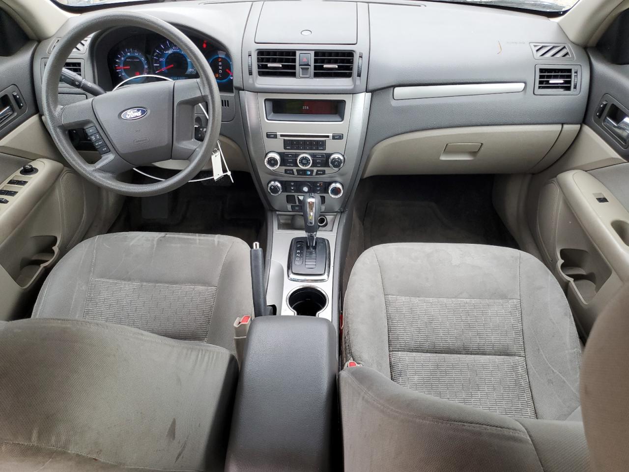 2012 Ford Fusion S VIN: 3FAHP0GA1CR320340 Lot: 81050675