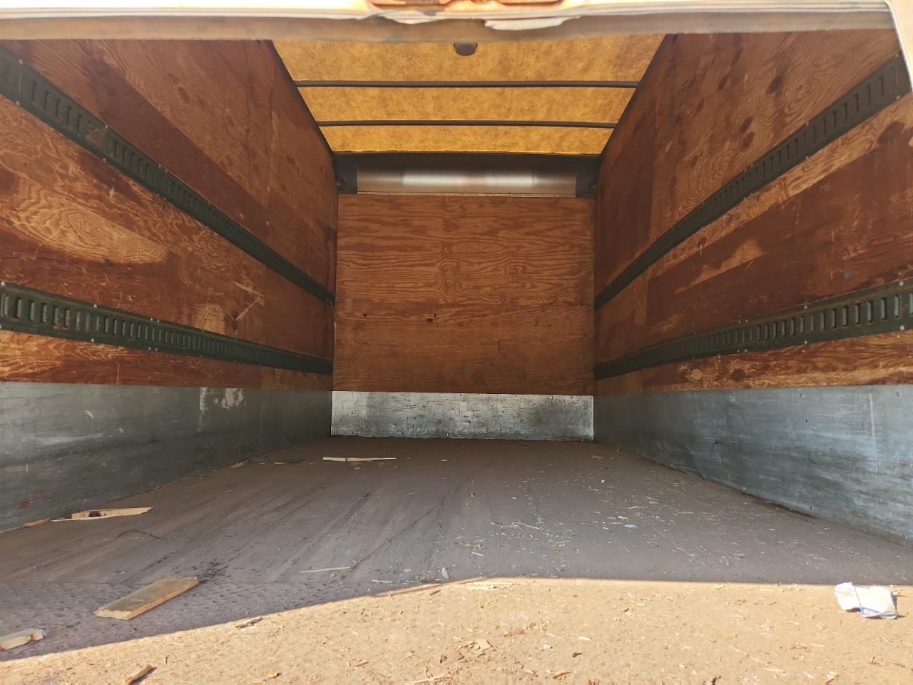 2000 International 4000 4700 VIN: 1HTSCABHXYH266103 Lot: 81254705