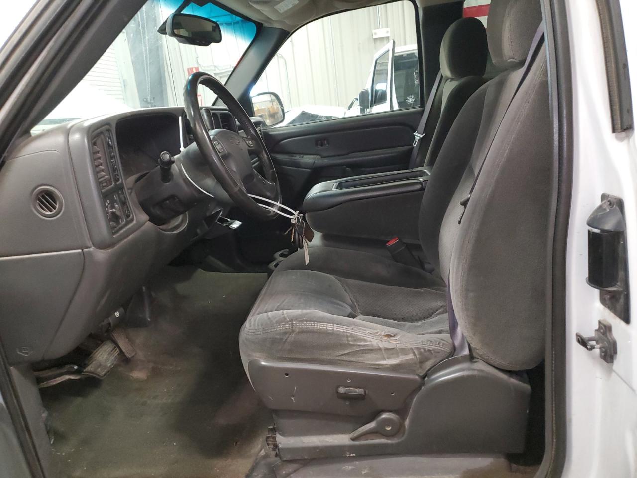 2004 Chevrolet Silverado K1500 VIN: 2GCEK19T241119021 Lot: 83985105