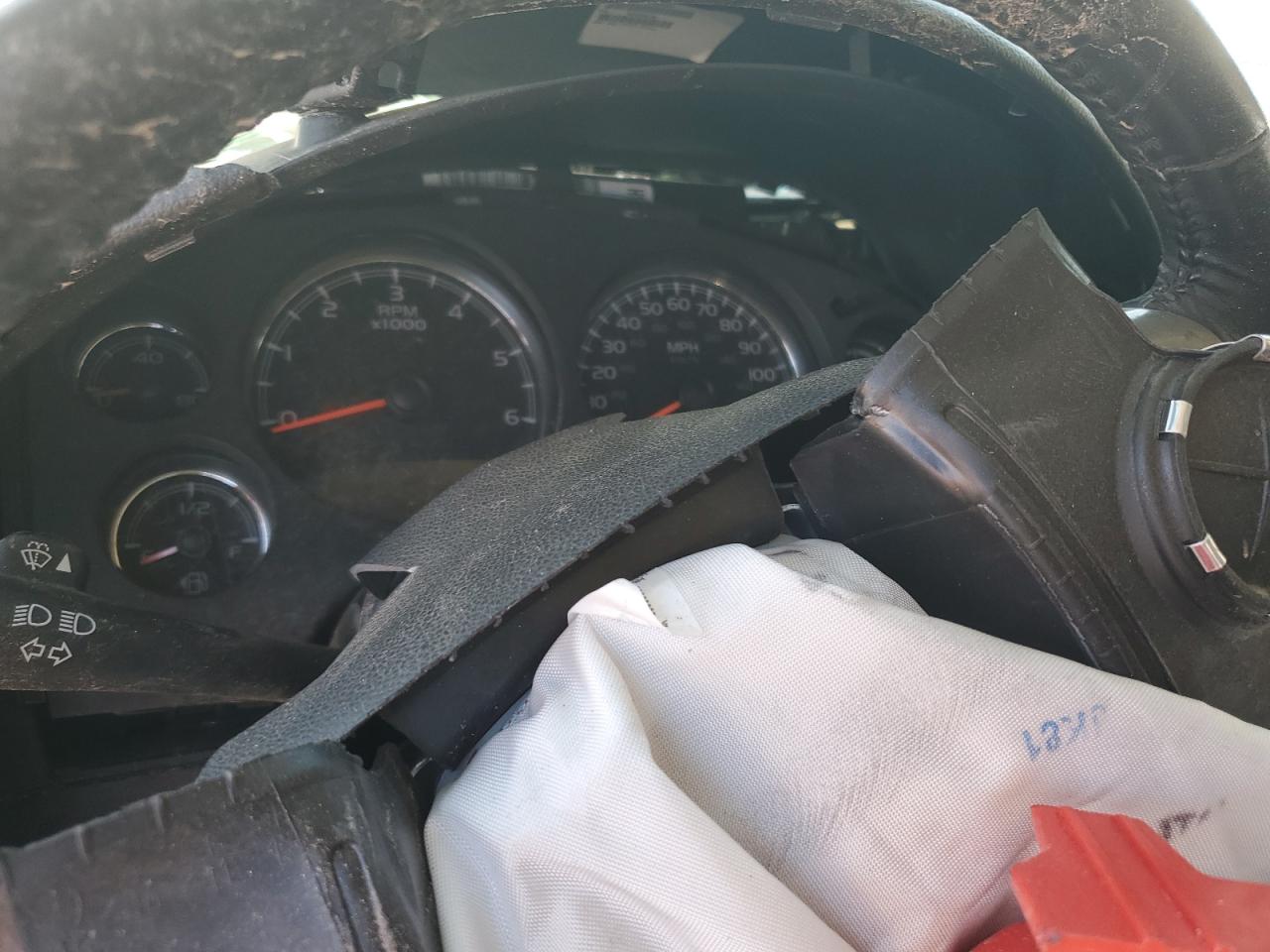 2013 Chevrolet Suburban K1500 Lt VIN: 1GNSKJE75DR373218 Lot: 71953375