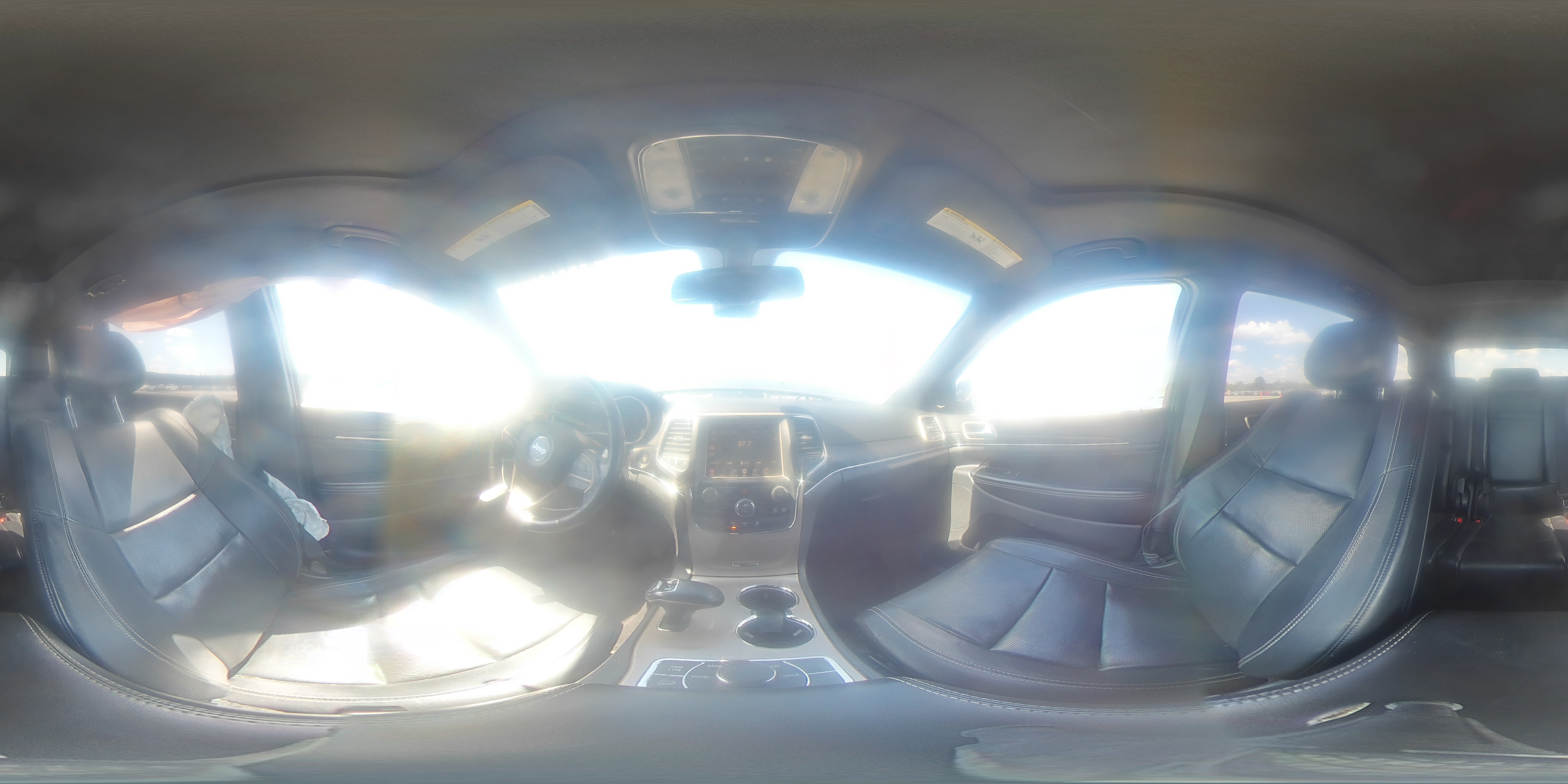 2015 Jeep Grand Cherokee Limited VIN: 1C4RJFBG8FC206028 Lot: 81339145