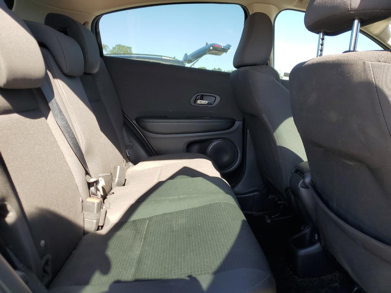 2020 Honda Hr-V Lx VIN: 3CZRU5H30LG700523 Lot: 70374245