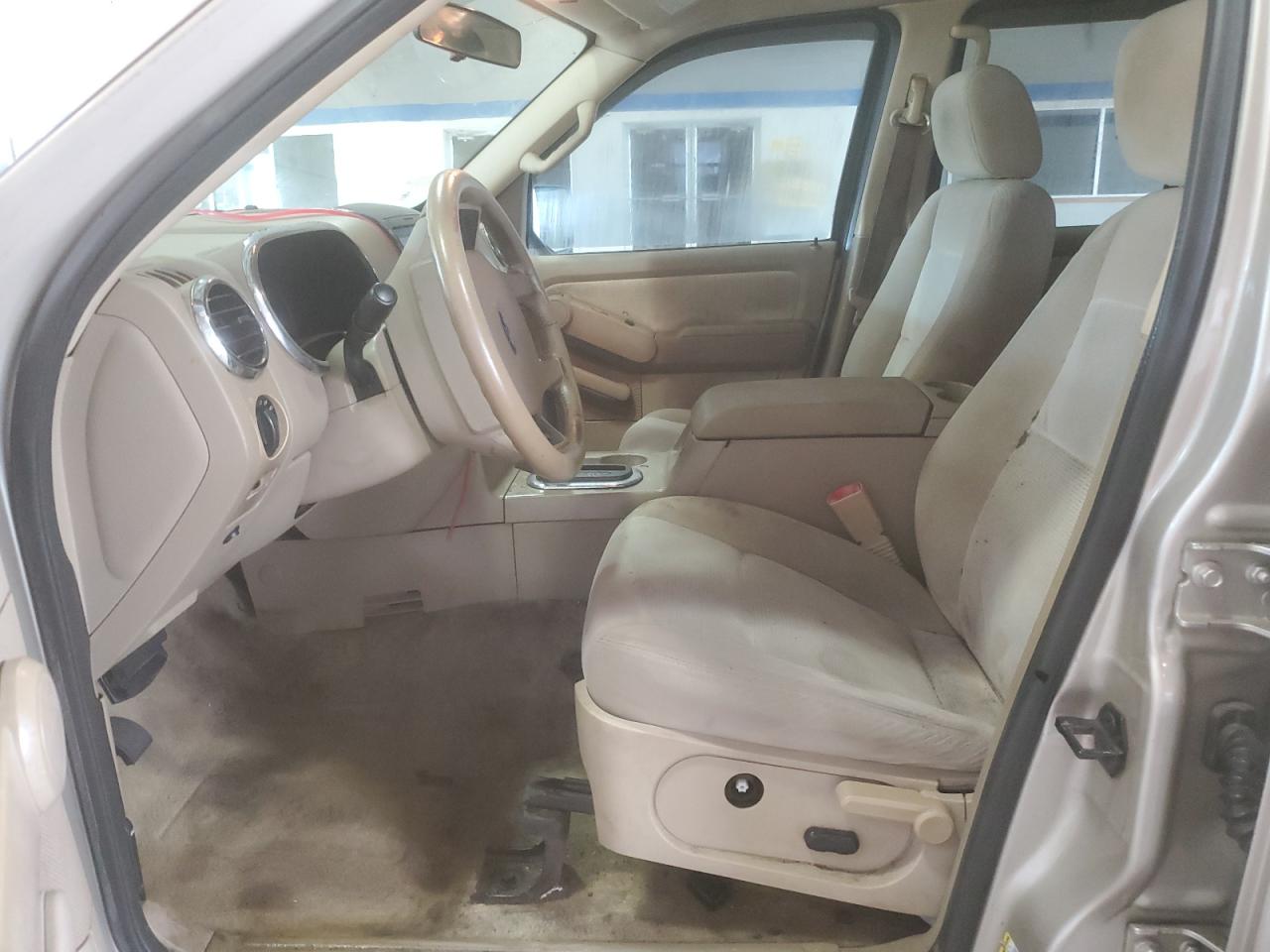 2007 Ford Explorer VIN: 1FMEU63E17UA41935 Lot: 81816145