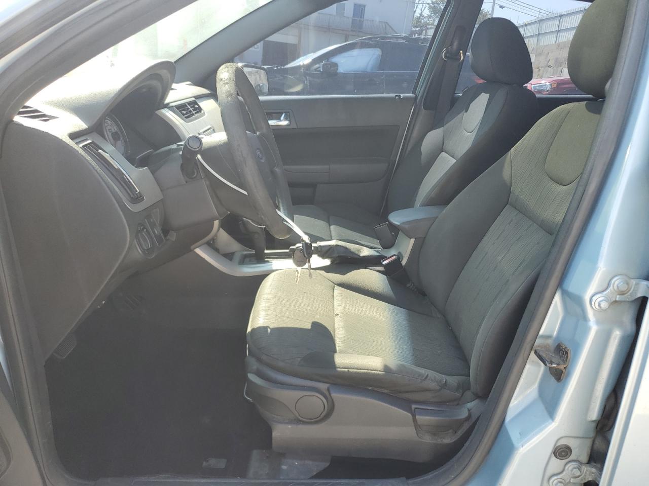 2008 Ford Focus Se VIN: 1FAHP35N88W231439 Lot: 81498905