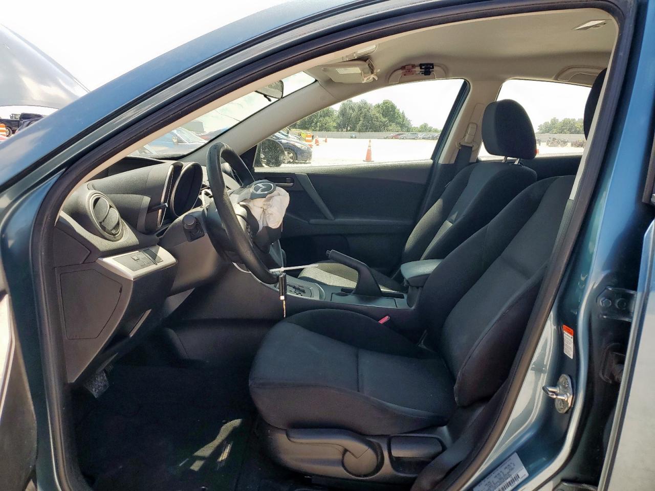 2011 Mazda 3 I VIN: JM1BL1VF0B1472912 Lot: 71369155