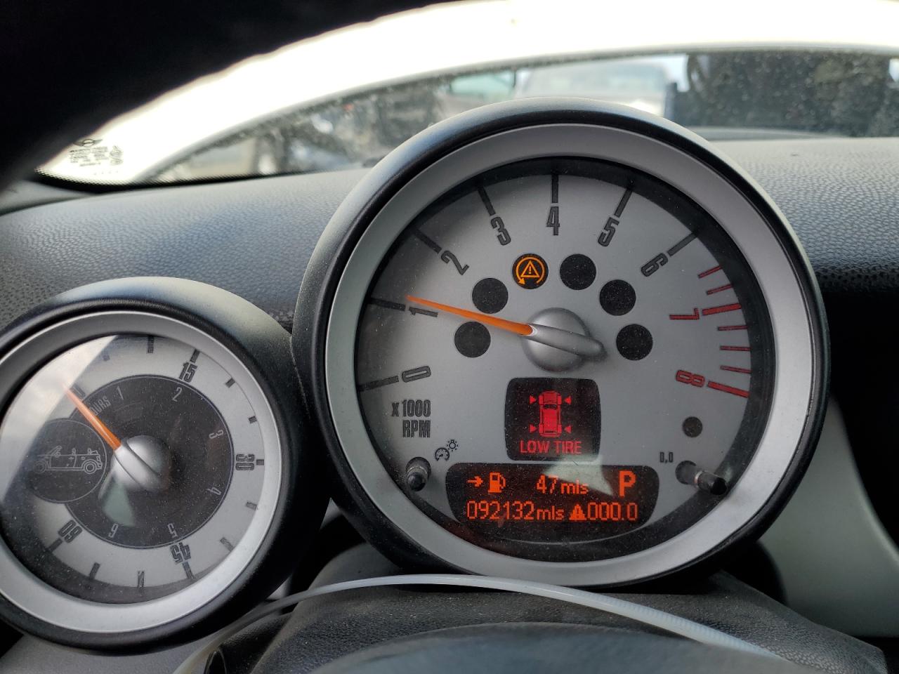 2009 Mini Cooper VIN: WMWMR335X9TU95543 Lot: 81501015